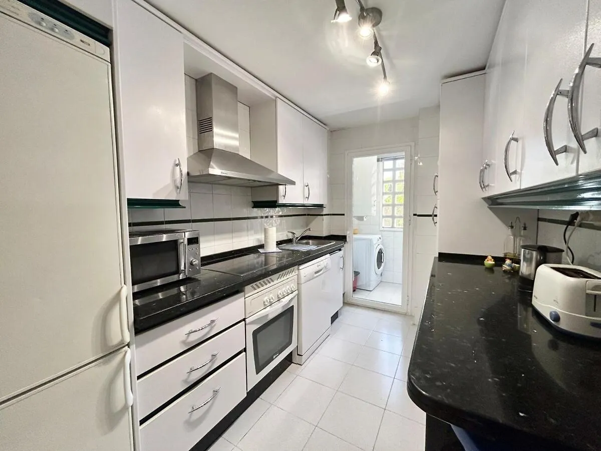 Cozy Apartment Near Puerto Banus Marbella
